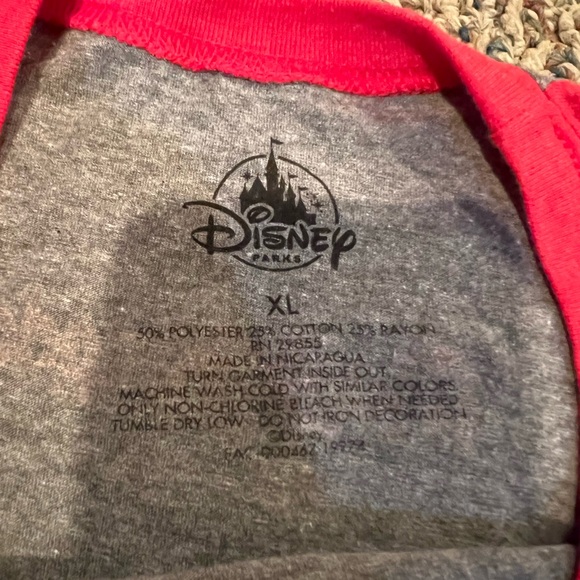 Mickeys Very Merry Christmas Party 2019 Disney World Shirt NWT - Picture 4 of 5